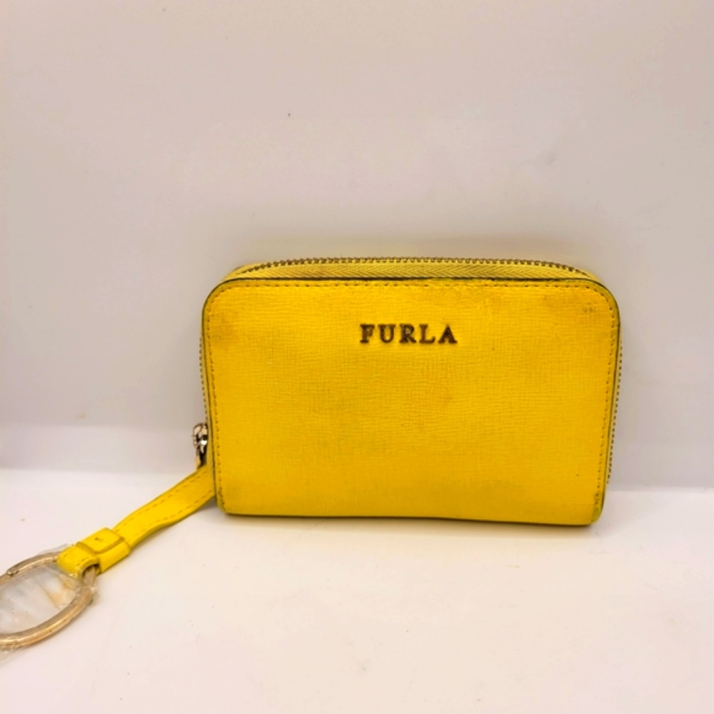 Furla Yellow Leather Wallet Vibrant Smooth Finish